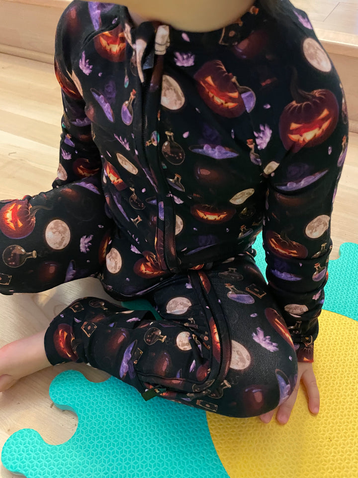 Mattox Pumpkin Potter Convertible Romper/footie